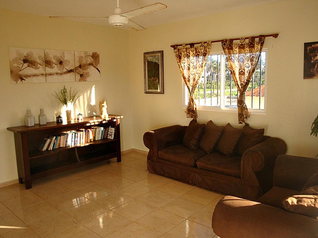 El Malecon B&B Hotel Cabrera Extérieur photo