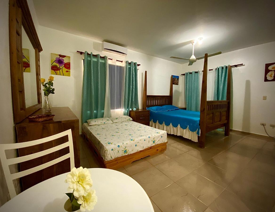 El Malecon B&B Hotel Cabrera Extérieur photo